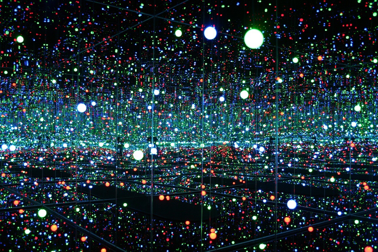 Yayoi Kusama - Infinity-Mirrored-Room